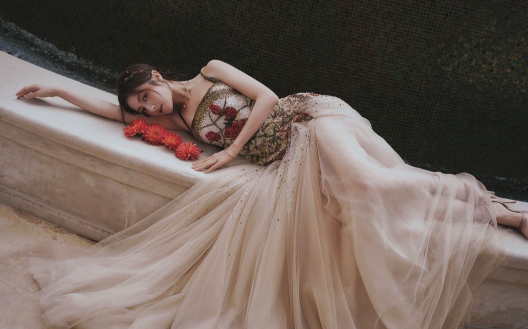 Li Landi in Almée Couture